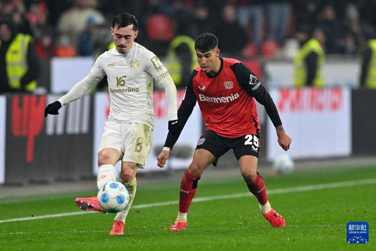 加时末段突围战来临；勒沃库森围绕全明星赛临场应变；气氛紧张；赛程密集仍需轮换的简单介绍