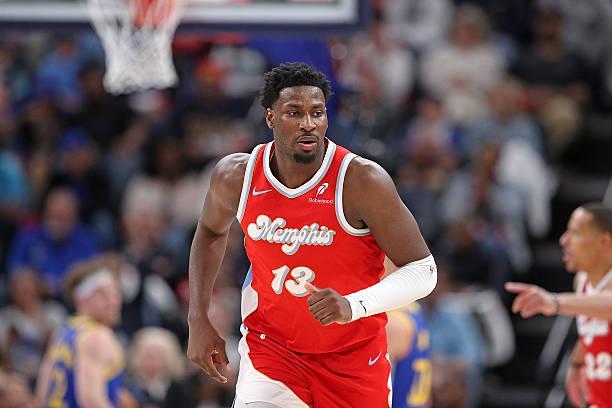 关于NBA常规赛今晨再迎强敌，孟菲斯灰熊队长鼓劲，主帅态度——球迷炸锅，球探报告显示潜力的信息